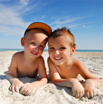 SuperKids Nutrition Guide to Packing Healthy for the Beach