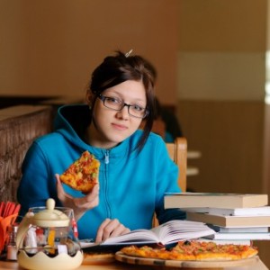 Tips for College Students’ Healthy Weight Management
