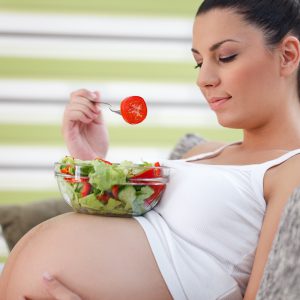 5 Things You Should Know If You're Pregnant and Vegan