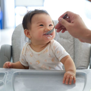 Baby Feeding Tips from 0-12 Months Old