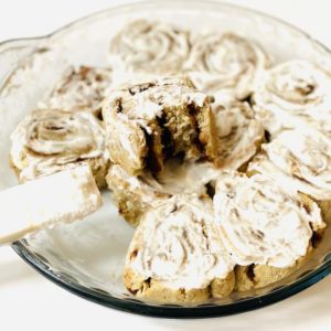 vegan gluten free cinnamon roll